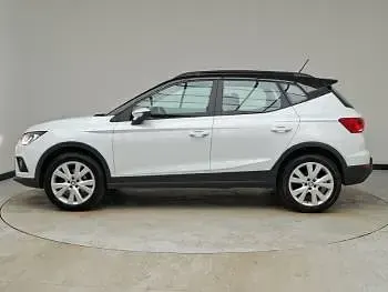 Used Seat Arona SE Technology 95 HP (69 kW) 2018 White SUV