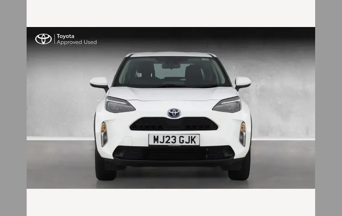Used Toyota Yaris Cross 114 HP (83 kW) 2023 White SUV
