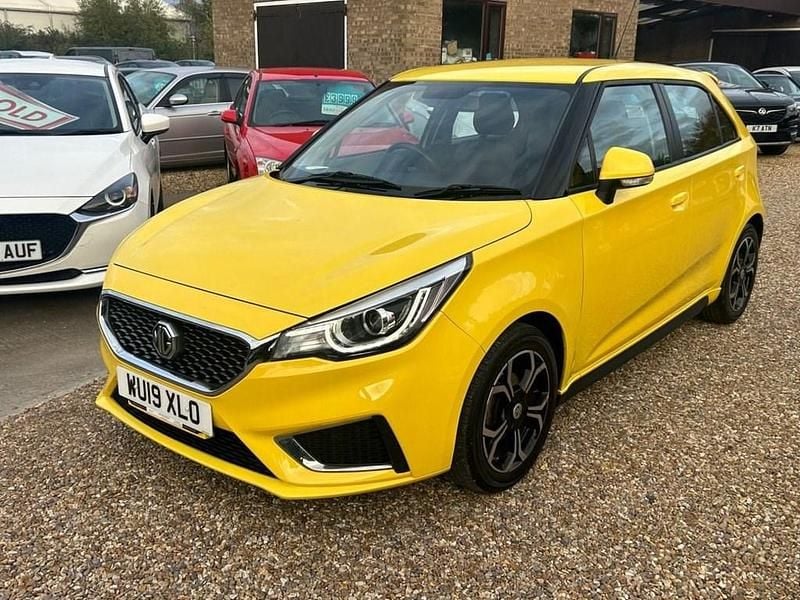 Used MG MG3 Exclusive 106 HP (77 kW) 2019 Yellow Hatchback