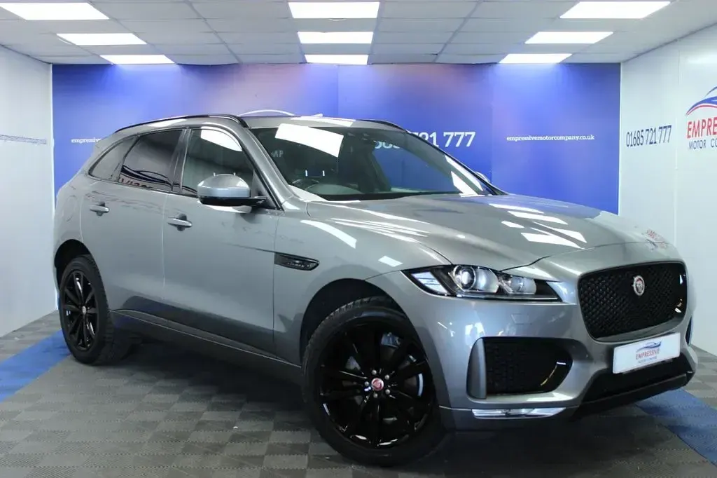 Used Jaguar F-Pace Chequered Flag 180 HP (132 kW) 2020 Grey SUV