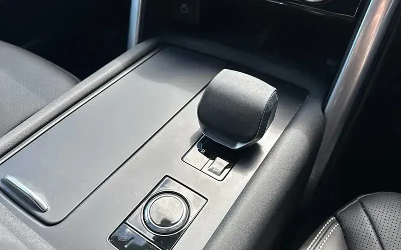 Used Land Rover Discovery HSE Dynamic 349 HP (256 kW) 2025 Other SUV