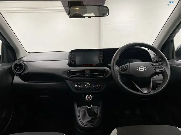 Used Hyundai i10 Advanced 2024 Blue Hatchback