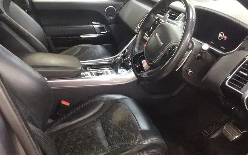 Used Land Rover Range Rover Sport SVR 575 HP (422 kW) 2019 SUV