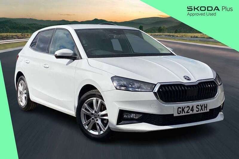 White Used 2024 Skoda Fabia SE L Hatchback | £17,102 (Fair price) - Image 1/4