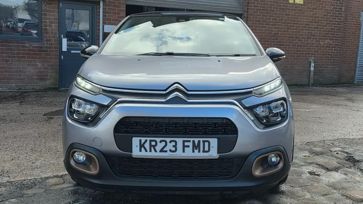 Usado Citroën C3 PureTech 2023 Gris Utilitario