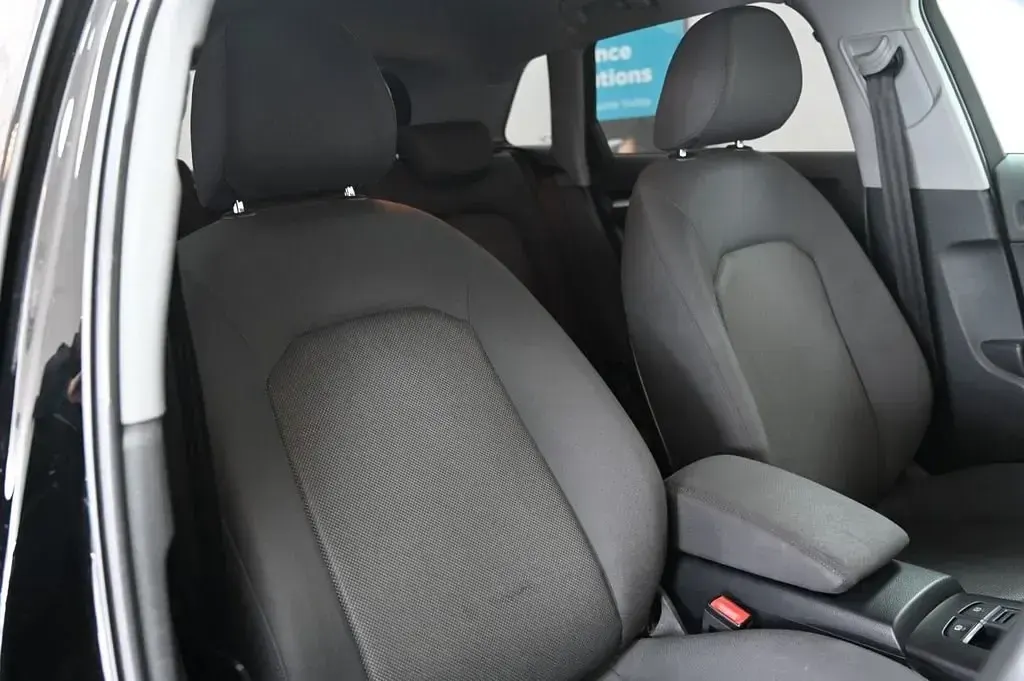 Usado Audi A3 Sportback Design 116 HP (85 kW) 2019 Preto Citadino