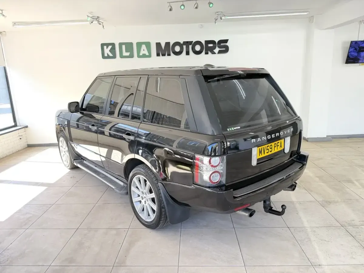 Gebraucht Land Rover Range Rover Vogue 271 PS (199 kW) 2009 Schwarz SUV