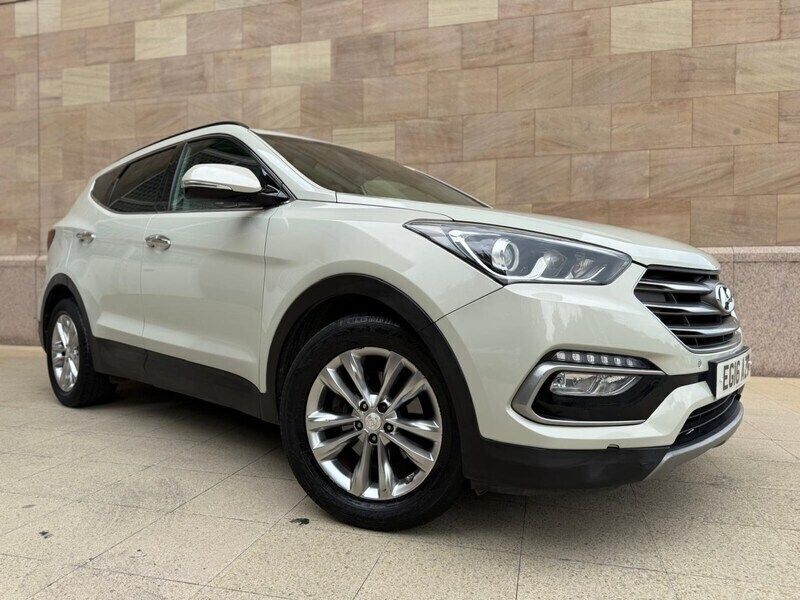 Beige Used 2016 Hyundai Santa Fe Premium SUV | £9,445 (Good price) - Image 1/4