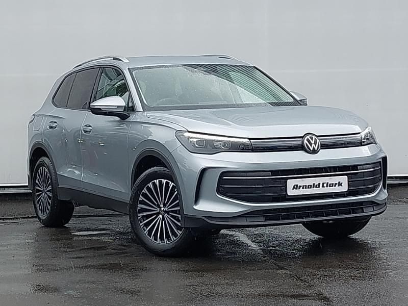 Silver New 2025 VW Tiguan Match SUV | £33,498 (Super price) - Image 1/4