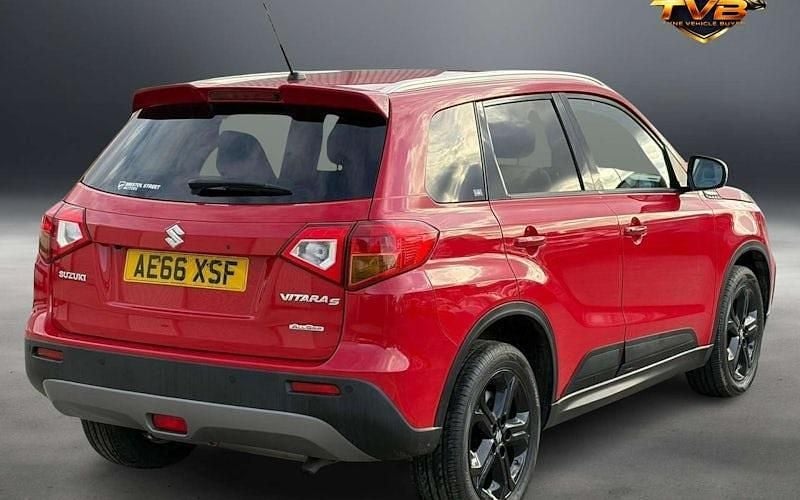 Gebraucht Suzuki Vitara 140 PS (102 kW) 2018 SUV