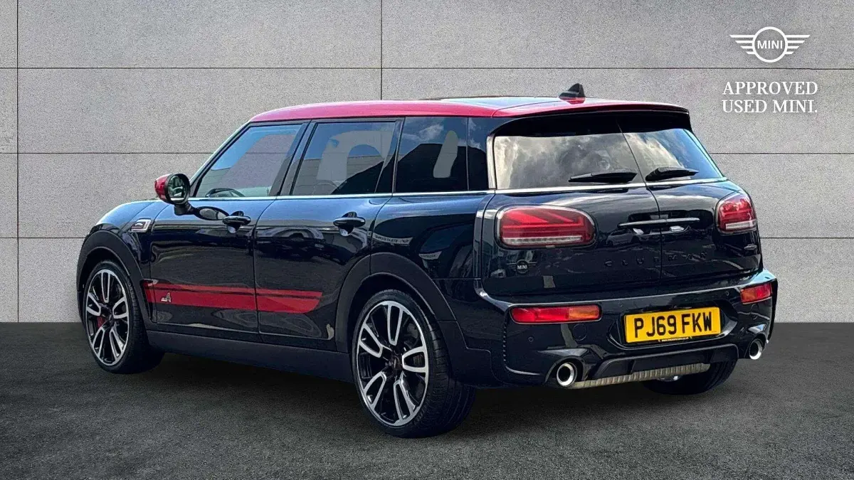 Used Mini John Cooper Works Clubman 302 HP (222 kW) 2019 Black Estate
