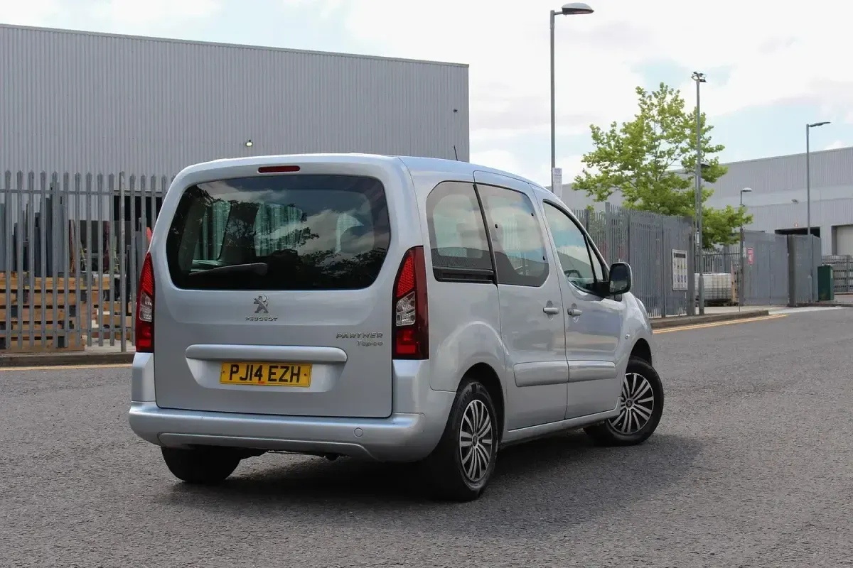 Used Peugeot Partner Tepee S 2014 Silver MPV