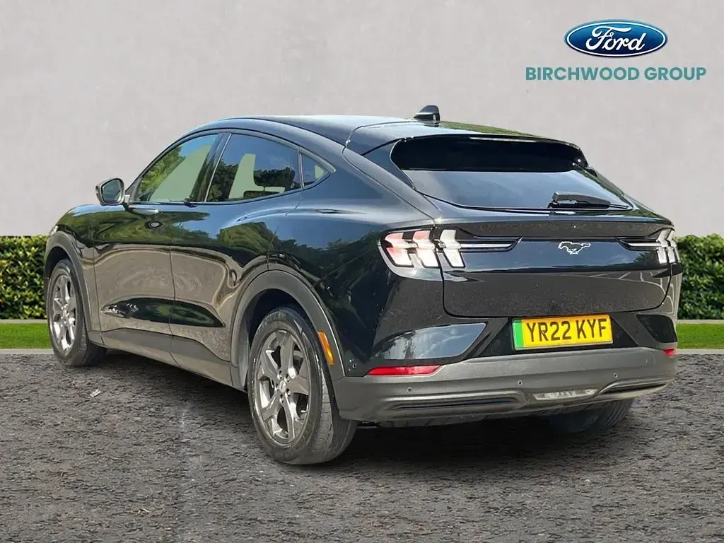 Used Ford Mustang Extended Range 294 HP (216 kW) 2022 Black Estate