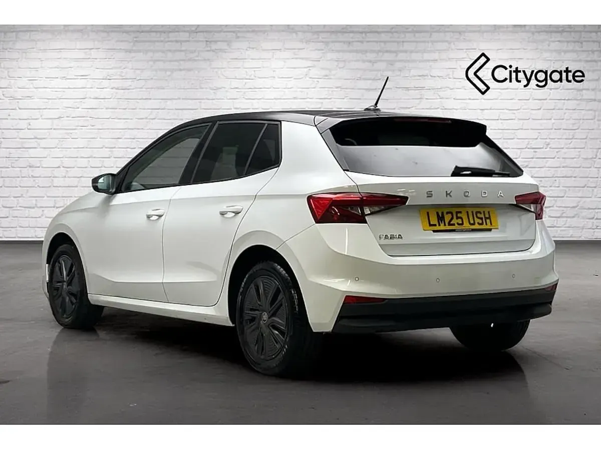 Used Skoda Fabia Design Edition 85 HP (62 kW) 2025 Moon white metallic black magic pearl effect Hatchback