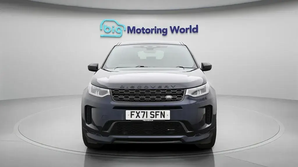 Second-hand Land Rover Discovery Sport SE Dynamic 309 CP (227 kW) 2021 Albastru SUV