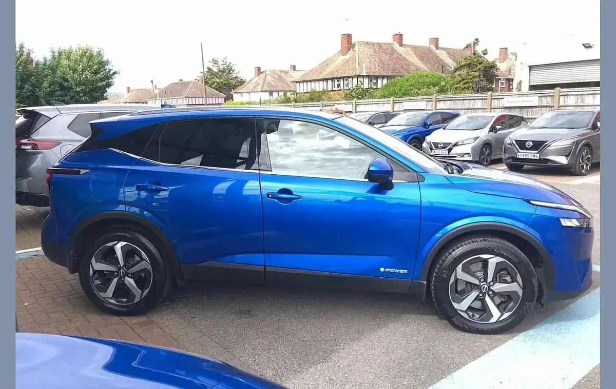 Used Nissan Qashqai N-Connecta 190 HP (139 kW) 2023 Blue SUV