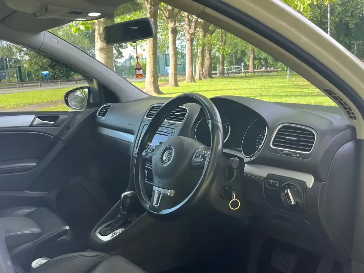 Used VW Golf VII GT 160 HP (117 kW) 2012 White Hatchback