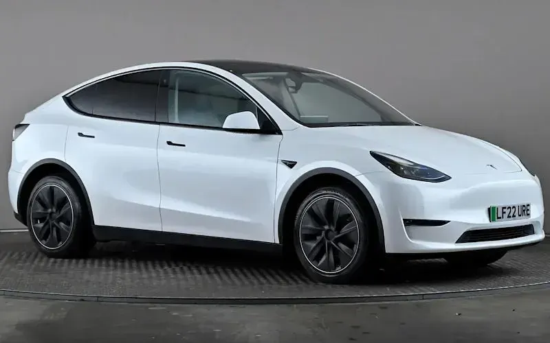 Usado Tesla Model Y Long Range AWD 286 kW (389 HP) 2025 SUV