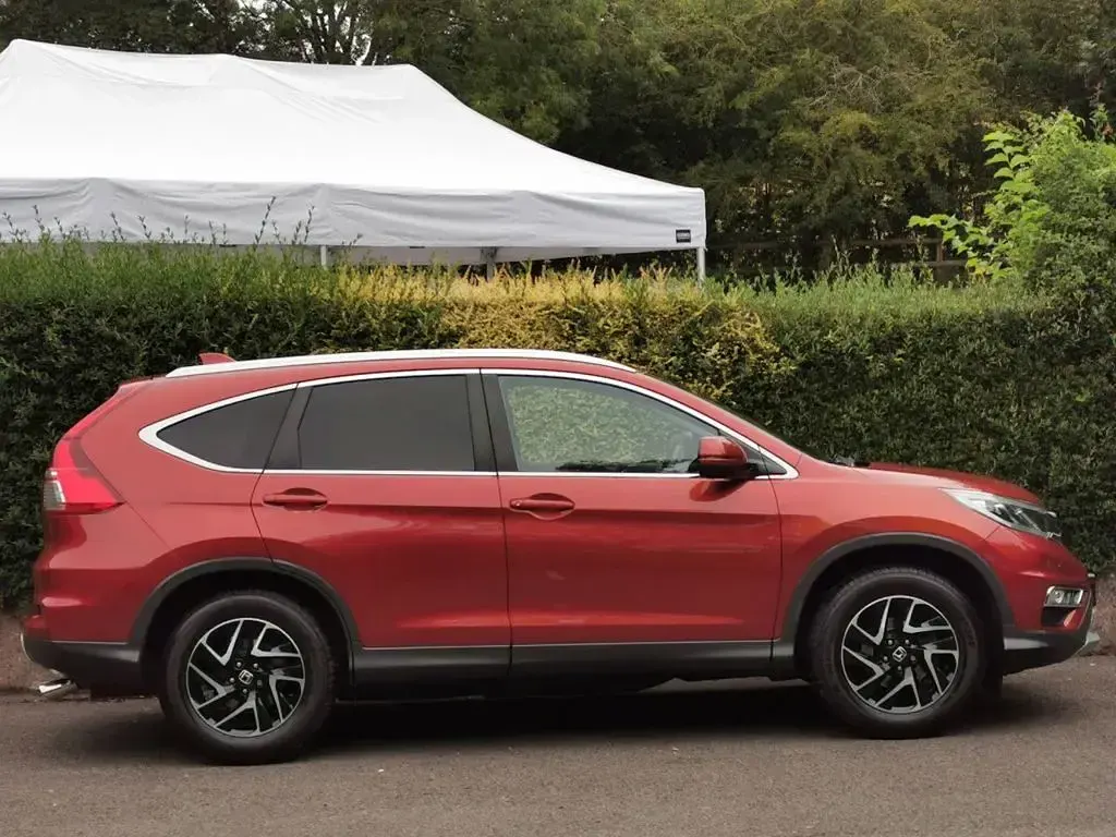 Used Honda CR-V SE Plus 155 HP (114 kW) 2018 Red SUV
