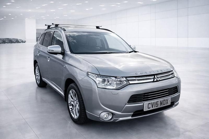 Used Mitsubishi Outlander P-HEV 2015 Grey Estate