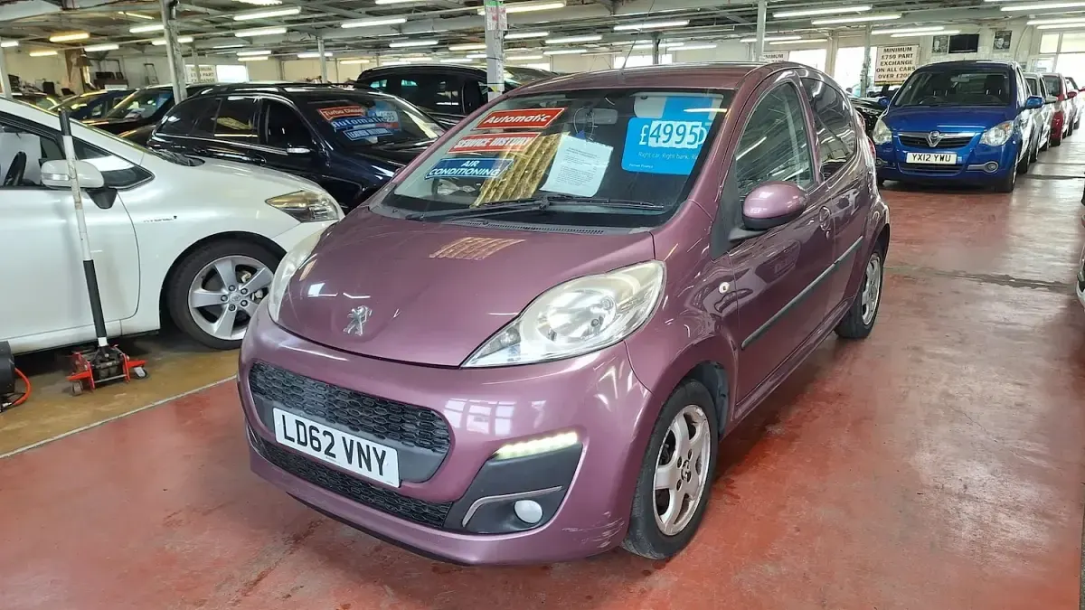 Used Peugeot 107 Allure 68 HP (50 kW) 2012 Purple Hatchback