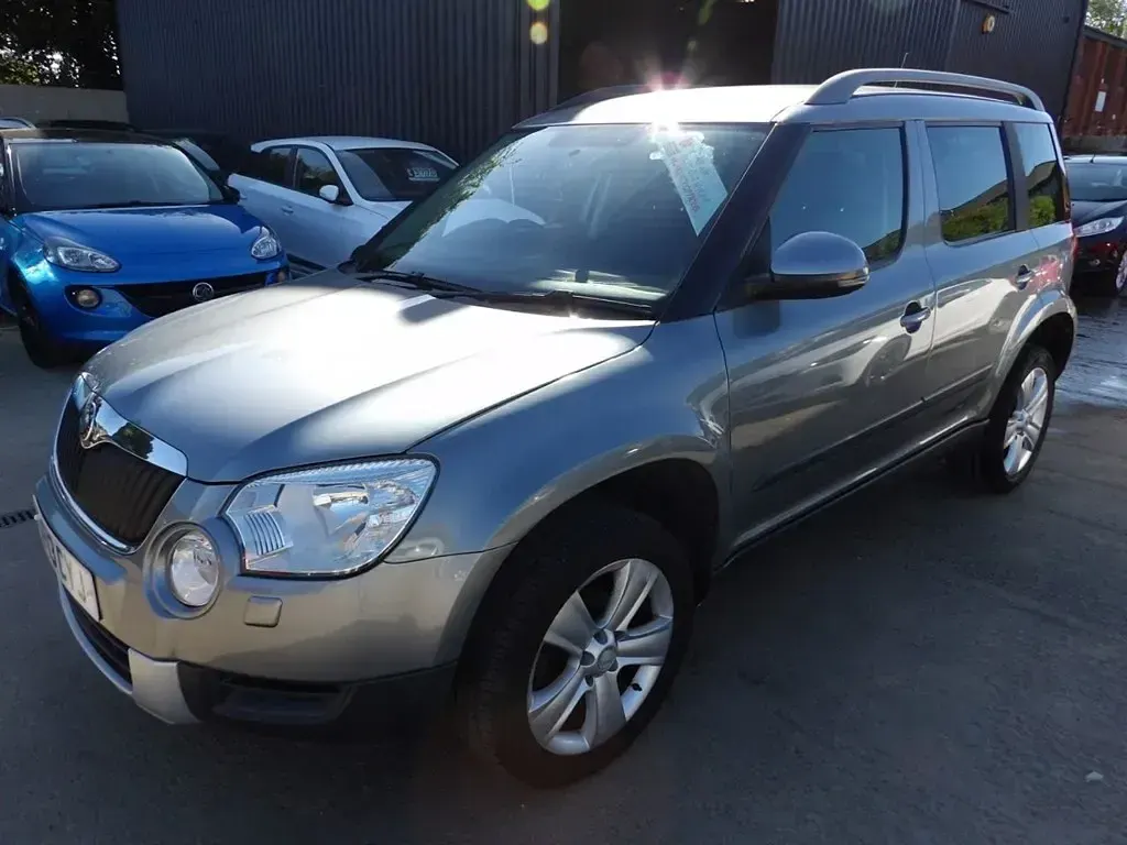 Used Skoda Yeti SE 110 HP (80 kW) 2013 Grey SUV