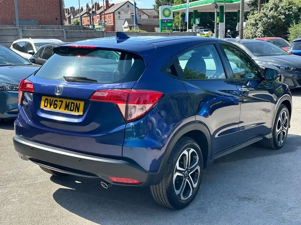 Used Honda HR-V SE 120 HP (88 kW) 2017 Blue SUV