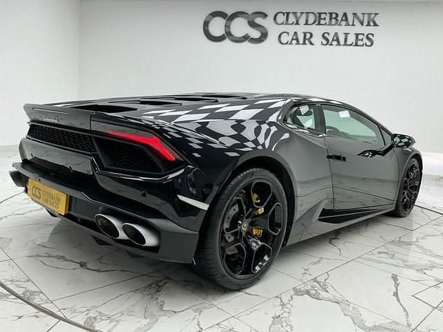 Used Lamborghini Huracán 580 HP (426 kW) 2017 Black Coupe