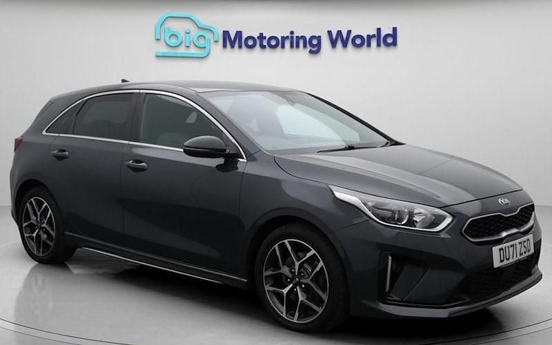 Used 2024 Kia Ceed GT-Line Hatchback | £10,900 (Good price) - Image 1/4