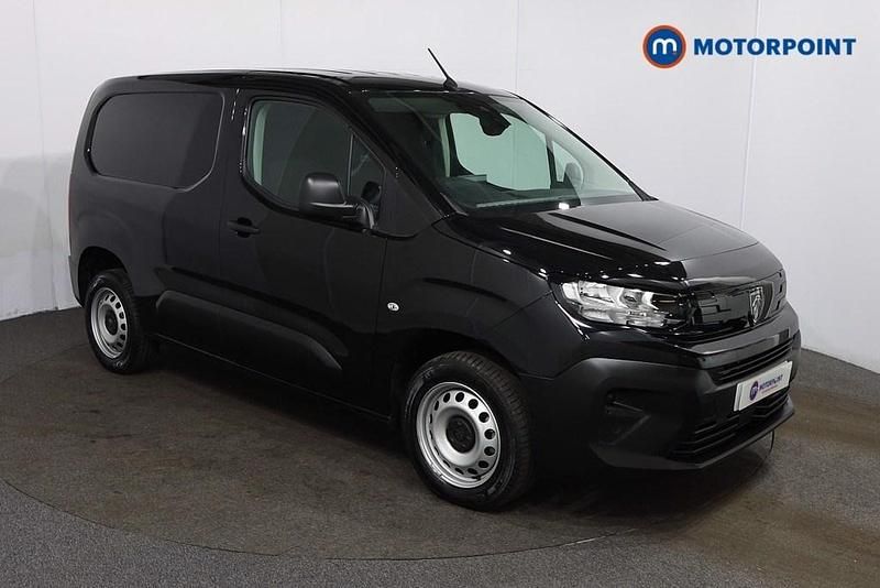 Black Used 2024 Peugeot Partner MPV | £14,299 (Fair price) - Image 1/4