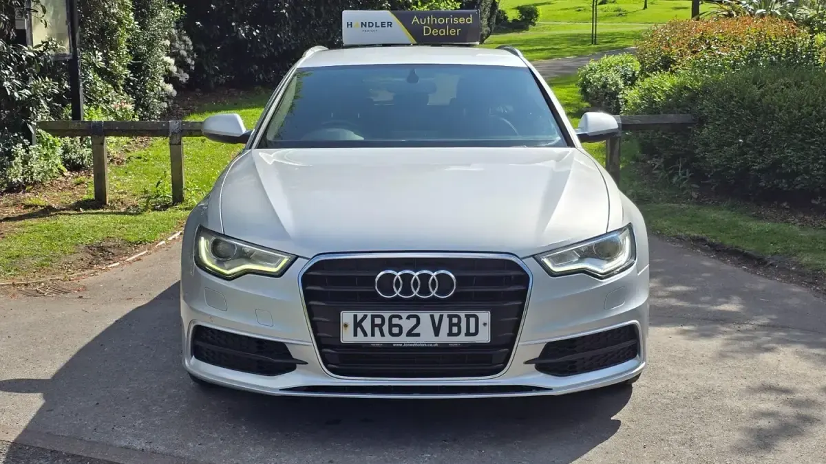 Usado Audi A6 S-Line 177 CV (130 kW) 2012 Plateado Familiar