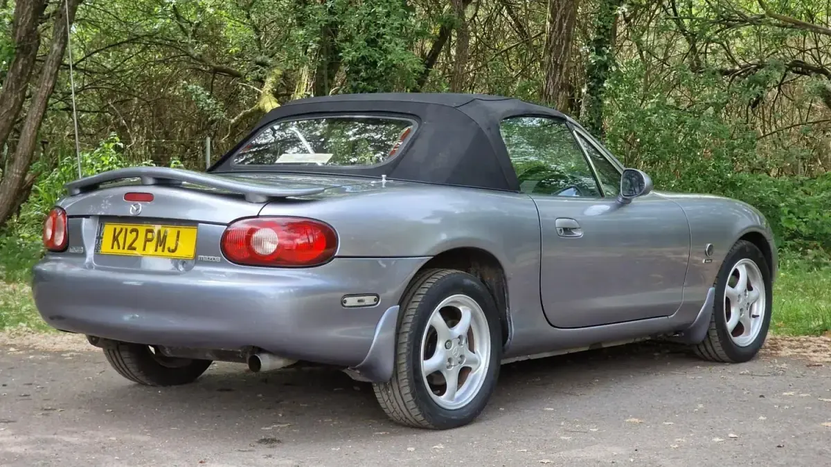Usado Mazda MX5 2005 Cinzento Cabrios