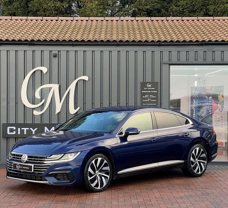 Used VW Arteon R-line 190 HP (139 kW) 2018 Blue Hatchback