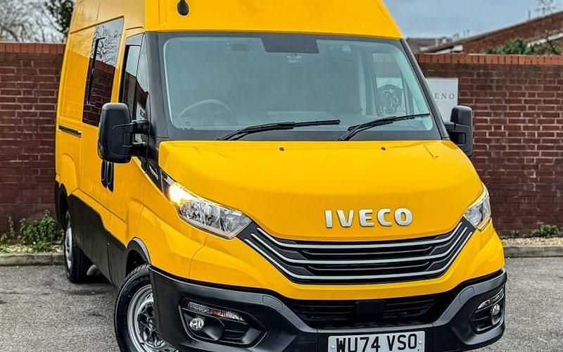 Used Iveco Daily 136 HP (100 kW) 2022 Cabriolet