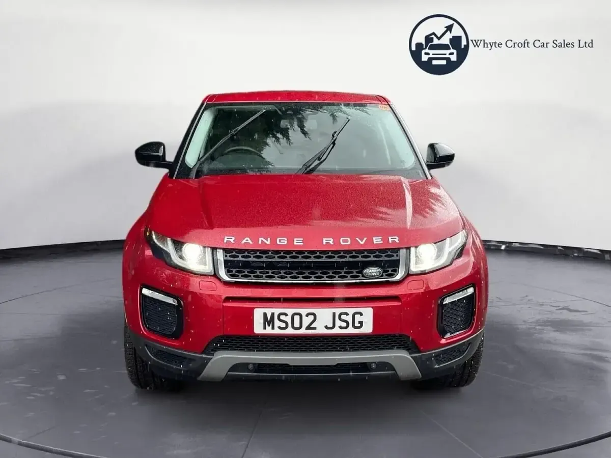 Used Land Rover Range Rover evoque SE 2017 Red Estate