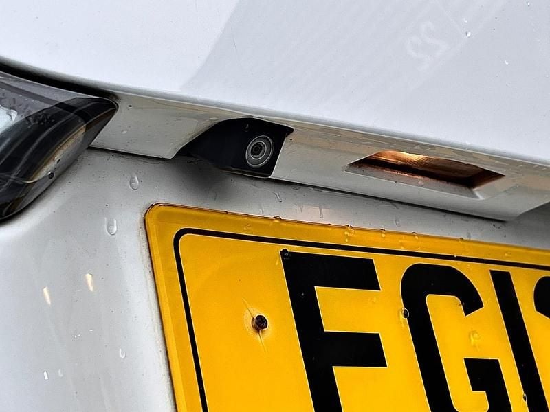 Used Lexus CT200h 2012 White Hatchback