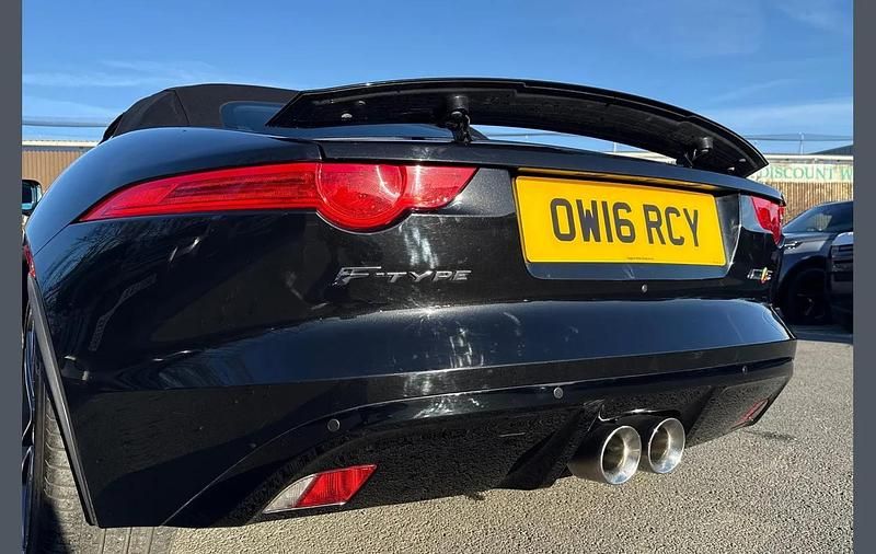 Used Jaguar F-Type Supercharged 380 HP (279 kW) 2016 Black Cabriolet