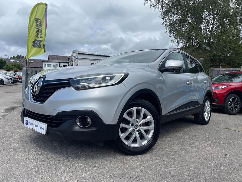 Silver Used 2016 Renault Kadjar Dynamique SUV | £5,290 (Fair price) - Image 1/4