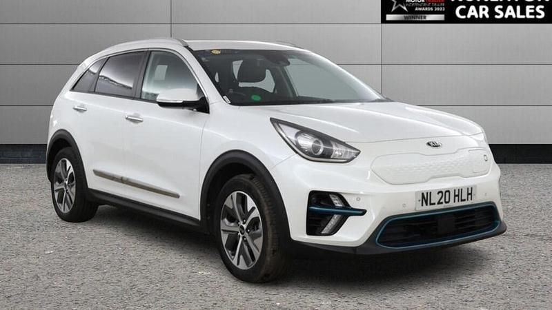 Used Kia Niro First Edition 150 kW (204 HP) 2020 White SUV