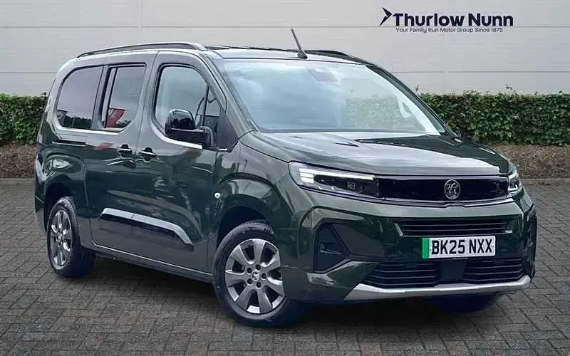Used Vauxhall Combo Ultimate 100 kW (136 HP) 2025 MPV