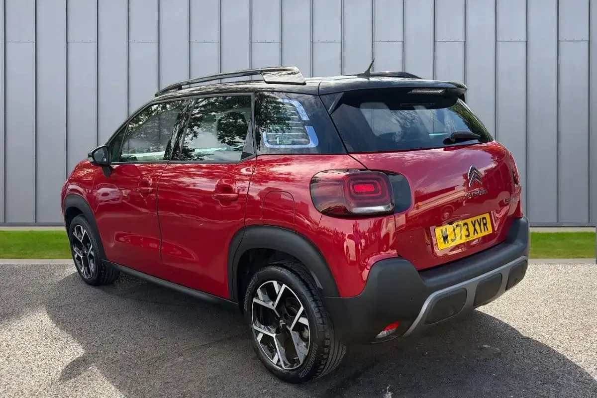 Used Citroën C3 Aircross PureTech 108 HP (79 kW) 2024 Red SUV
