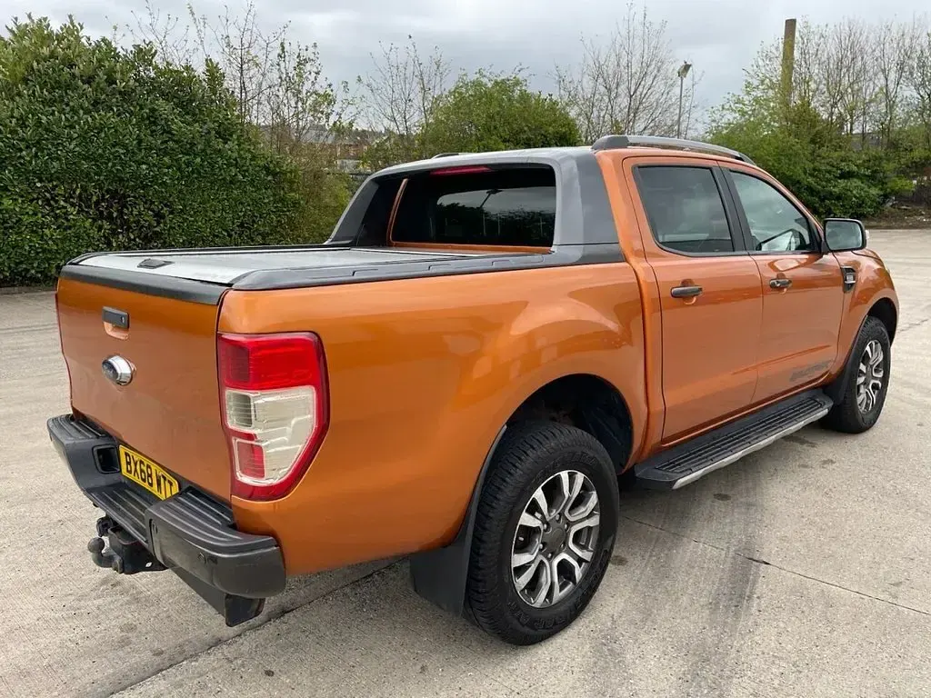 Used Ford Ranger Wildtrack 200 HP (147 kW) 2018 Orange Pickup