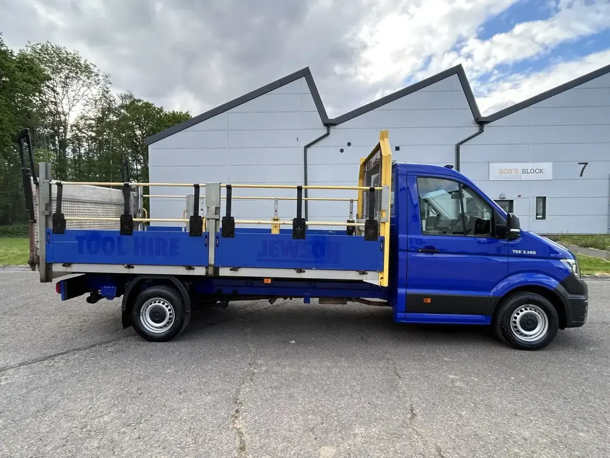 Second-hand MAN TGE 140 CP (102 kW) 2020 Albastru Van