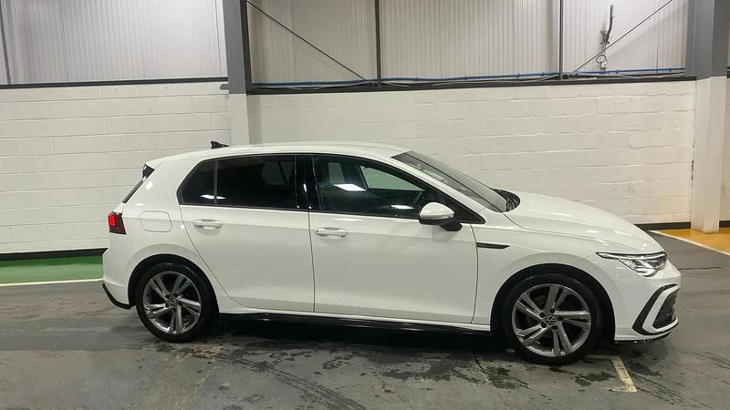 Used VW Golf VIII R-line 150 HP (110 kW) 2022 White Hatchback