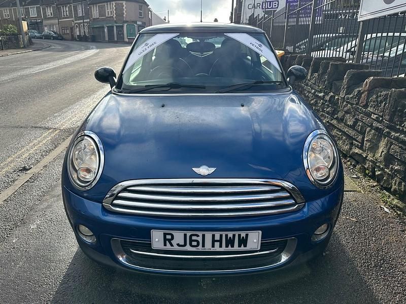 Usado Mini Cooper Hatch 122 CV (89 kW) 2011 Azul Utilitario
