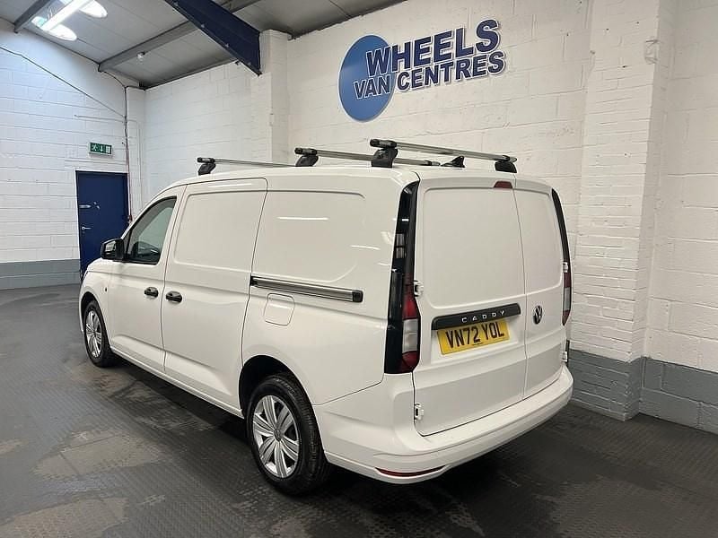 Used VW Caddy Maxi S 102 HP (75 kW) 2022 White MPV