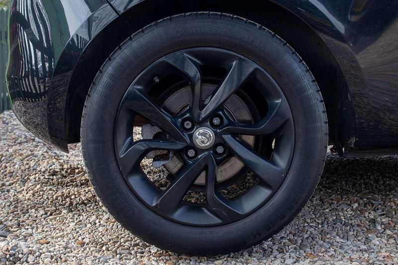 Used Vauxhall Corsa Excite 115 HP (84 kW) 2015 Black Hatchback