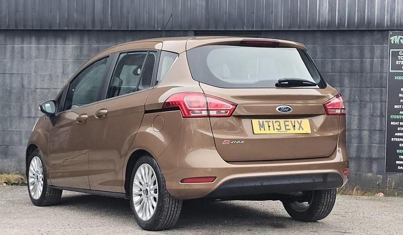 Used Ford B-MAX Titanium 105 HP (77 kW) 2013 Gold MPV