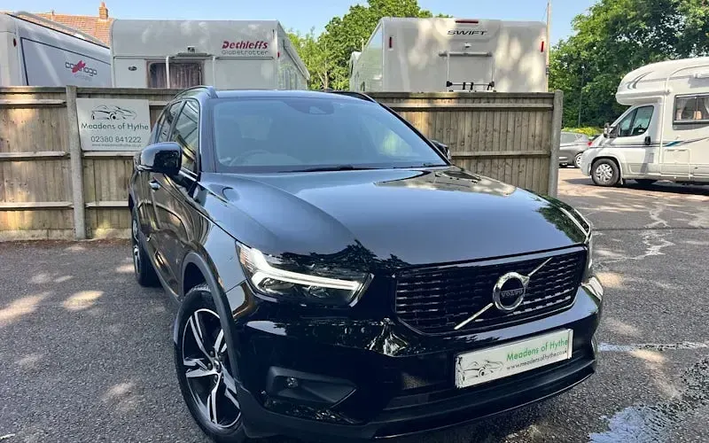 Begagnad Volvo XC40 R-Design 190 HK (139 kW) 2019 SUV
