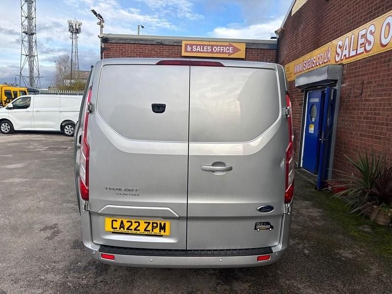 Used Ford Transit Custom Limited 130 HP (95 kW) 2022 Silver Van